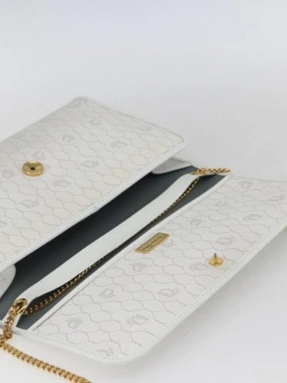 Christian Dior Honeycomb Canvas Chain Shoulder Bag PVC White Gold Auth 173462 - Picture 11 of 15